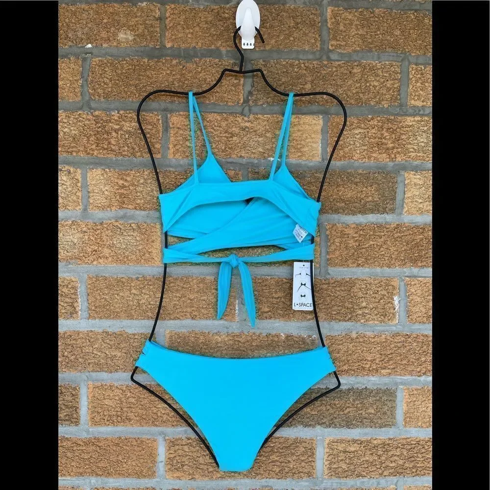 turquoise color